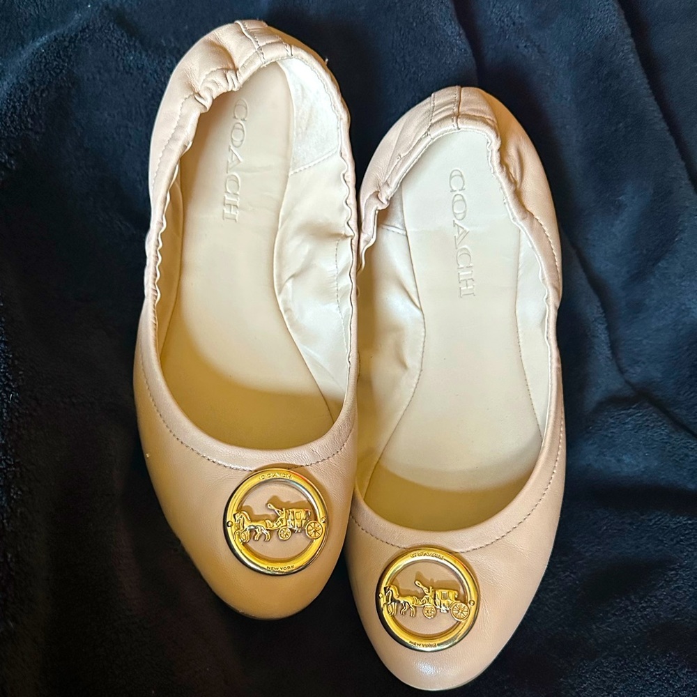 Coach flats